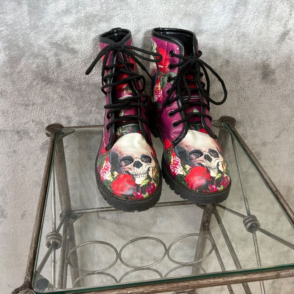 WOMENS Skull Roses Combat Boots Goth Festival Rave Sz 40 / US 9 pink purple - Picture 2 of 8